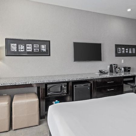 Home Inn & Suites Regina Airport Luaran gambar