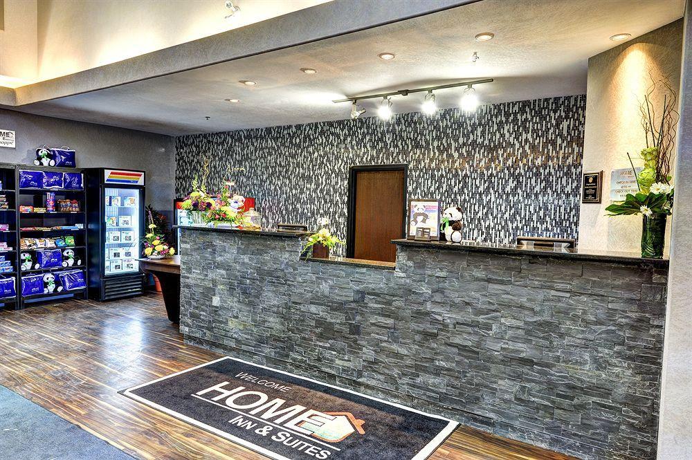 Home Inn & Suites Regina Airport Luaran gambar